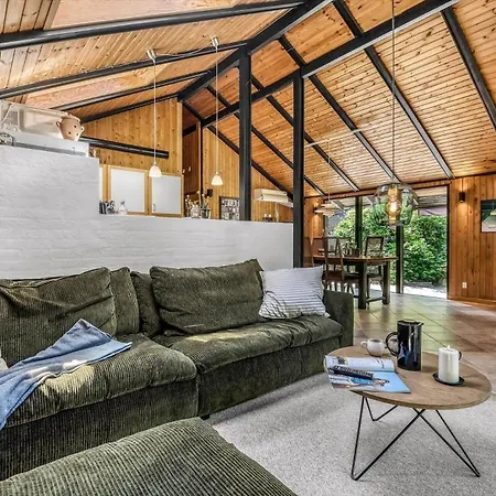 C11249-hemmet-raevekrogen-88 Nyaraló Hemmet